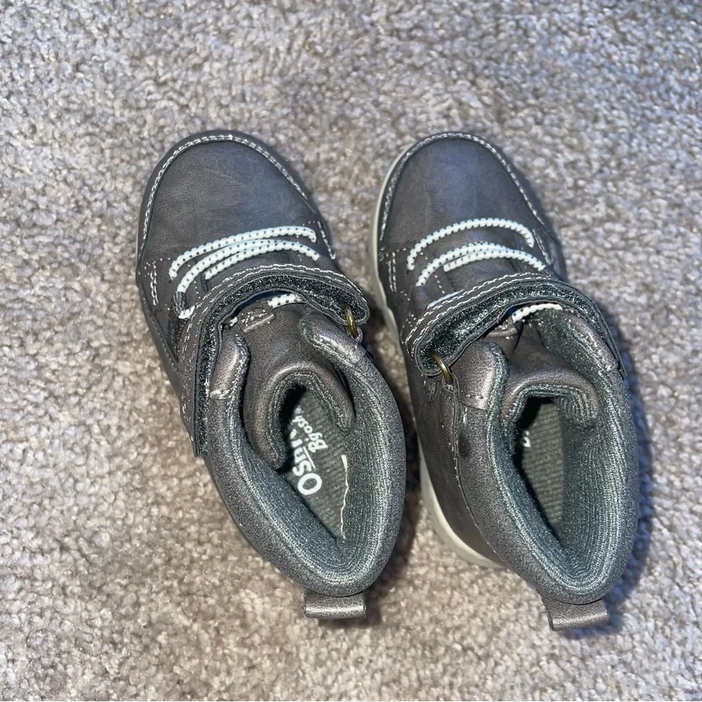 Carter's gray boots toddler 6